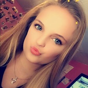 Meet your Posher, Kaylee